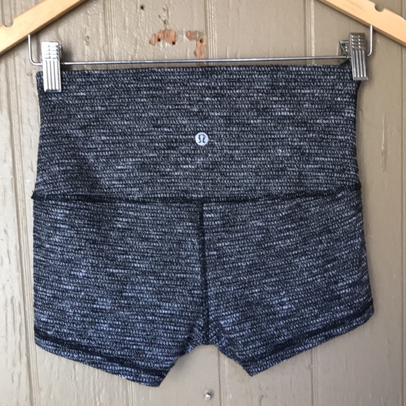 Lululemon shorts - Picture 3 of 7